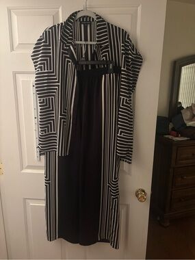 Black & White Striped Women's Light weight suit